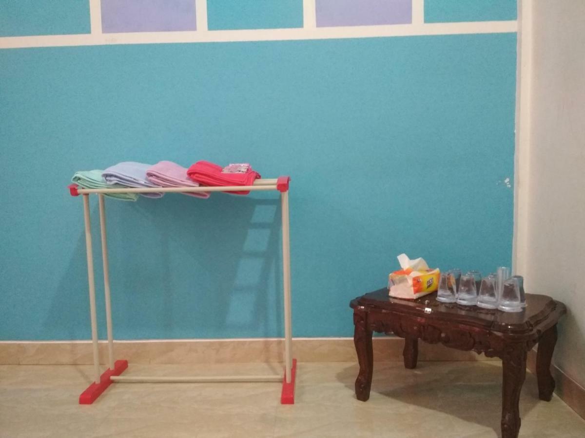 Almira Homestay Jambi Buitenkant foto